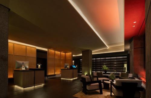 Tianhe Center Hotel | YOMANJO Hotel -广州太古汇珠江新城-龙口西地铁站旗舰店- Canton Fair Exclusive Rate