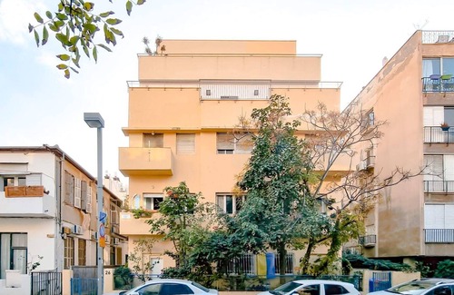 Kerem HaTeimanim Apartment | Yona Hanavi Mmimosa - Two Bedroom Apartment, Sleeps 4
