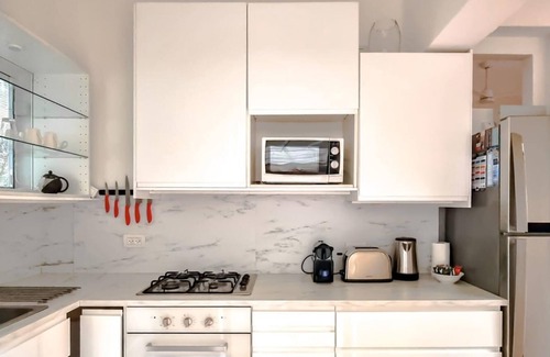 Kerem HaTeimanim Apartment | Yona Lavande in Tel Aviv-Yafo