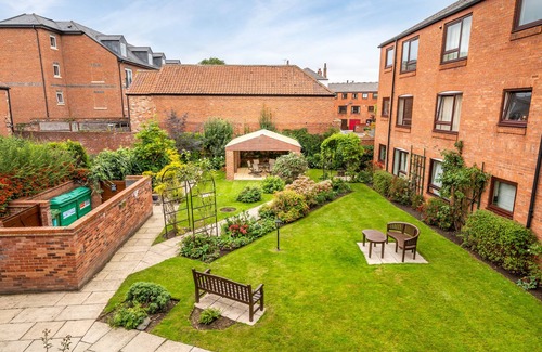 York Apartment | York City Centre Luxurious Apartment with FREE ONSITE PARKING!