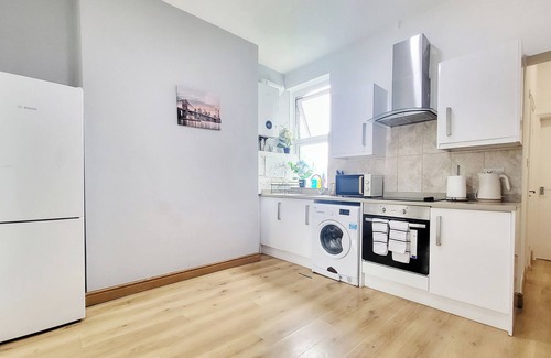North Acton Apartment | York Road 1 Bed Apartment