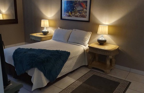 Westward Villas Subdivision House | Yorkshire Place. Prefect location in Cable Beach