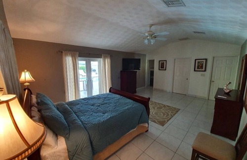 Westward Villas Subdivision House | Yorkshire Place. Prefect location in Cable Beach