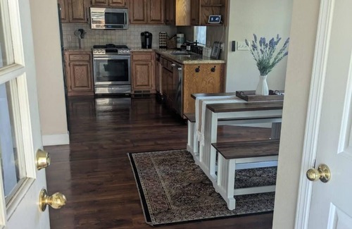 Oakhurst House | Yosemite+Bass Lake -Hot tub,Game room,BBQ