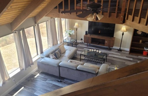 Yosemite Lakes House | Yosemite Cheerful Home With Lake View