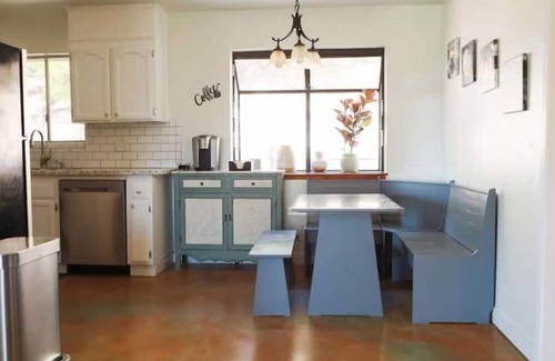 Ahwahnee House | Yosemite's Nature Tranquility- EV charging/Deer viewing/Family Friendly Home