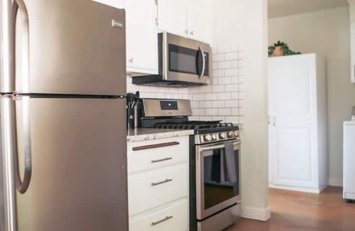 Ahwahnee House | Yosemite's Nature Tranquility- EV charging/Deer viewing/Family Friendly Home