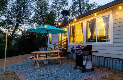 Midpines House | Yosemite's Scenic Hideaway