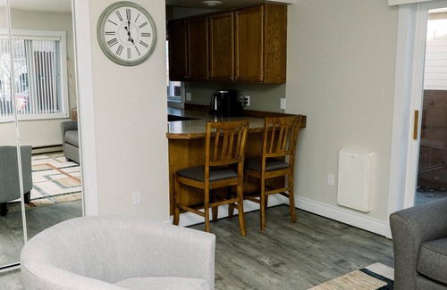 Helena House | You and Fido welcome here!