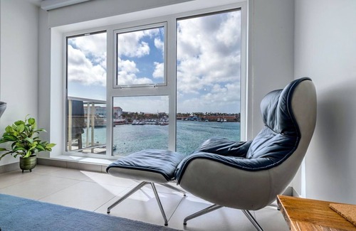 Oranjestad Condo | You can feel "on top" of the Ocean - Large Corner Condo has all the VIEWS!