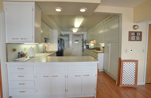 Trenton House | You Can't Get Closer to the Water than This!