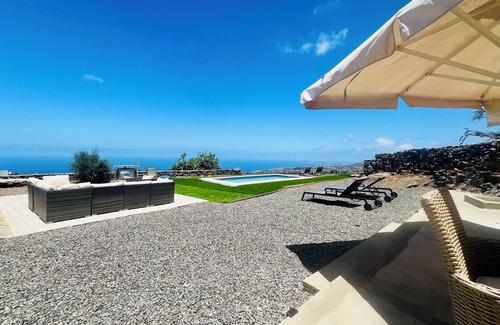 Santa Maria de Guia de Gran Canaria Villa | You have arrived in paradise, so relax and enjoy, peace and pool!