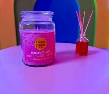 Verdun Apartment | You in colors - Sky of love & private Jacuzzi