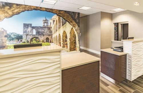 Arsenal House | You'll Definitely Come Back! 4 Pet-Friendly Units w/ FREE Breakfast & Parking!