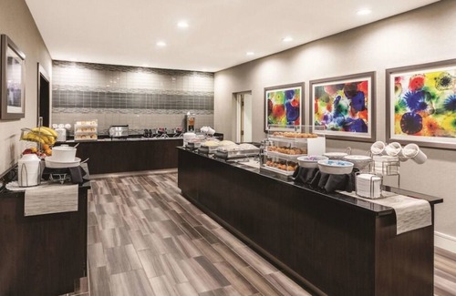 Arsenal House | You'll Definitely Come Back! 4 Pet-Friendly Units w/ FREE Breakfast & Parking!