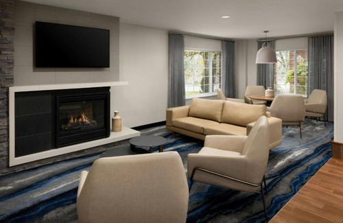 Lake Forest House | You'll find everything you need to keep you going!