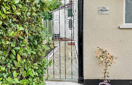 Ferndown Cottage | You will love The Studio - quiet, spacious and perfectly located to explore this wonderful county.