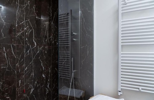Central Station Apartment | Youhosty - Doria24