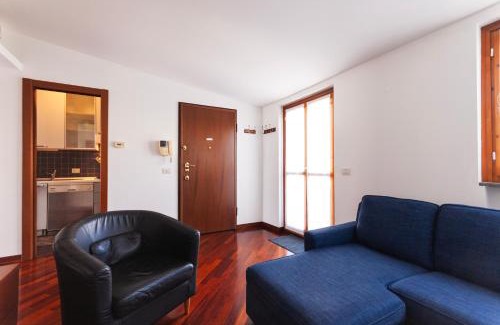 Central Station Apartment | Youhosty - Loreto 1 Bedroom Apartment
