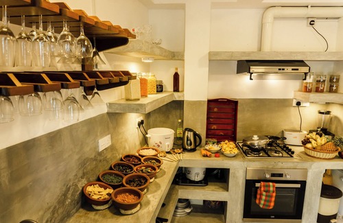 Kathaluwa Villa | Younger Villa - Luxury Boutique Home Fiber Wi-Fi & Kitchen