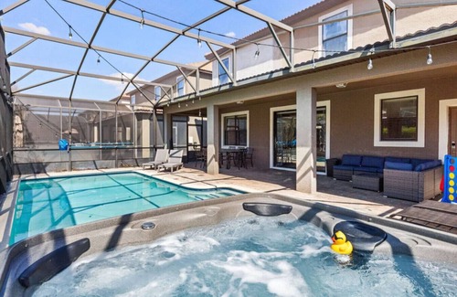 Davenport House | Your Adventure HQ Theme Retreat 9 Bed Private Pool