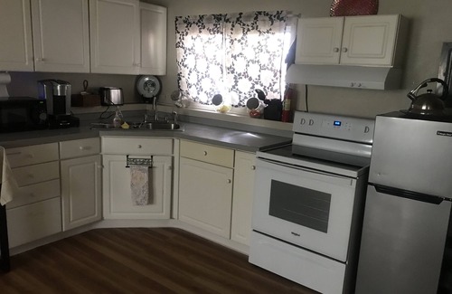 Airport Heights Community Council Apartment | Your AK Home Away from Home in Alaska! Private DOWNSTAIRS/BASEMENT 2 bedroom apt