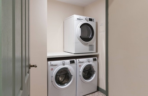 Bristol Apartment | Your Apartment | Cotham Arms - Studio (SK)
