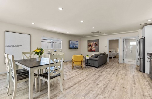 Flagstaff House | Your Autumn Solitude Quiet Escape Hot Tub Trails & Downtown Walks