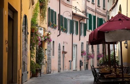 Saturnana Villa | Your base in Tuscany! Wonderful house, wifi free, children free, jacuzzi