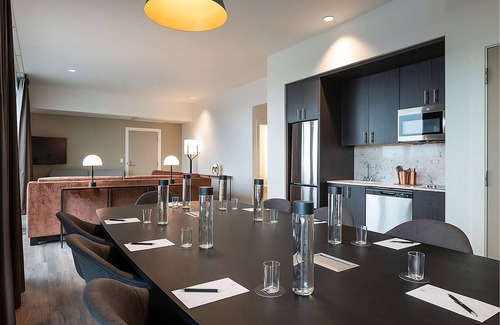 Central Area Hotel | Your Charming Hideaway in Salem! Pet-friendly Property, Kitchenette!