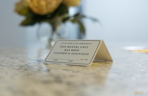 Red Bank Apartment | Your comfort zone! Mins from downtown and Northshore