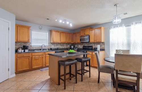 Douglasville House | Your Corporate/Group/Family Home- Metro Atlanta
