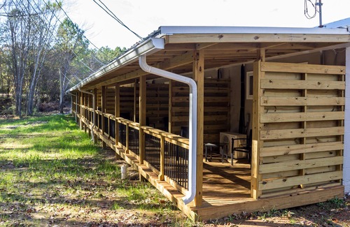 Iuka Apartment | Your cosy getaway to PickWick Lake: Coleman Park studios