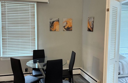 Roselawn Finance House | Your Cozy Escape Near Everything