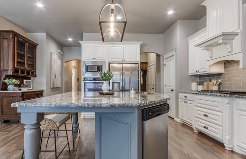 Edmond House | Your Cozy Modern Getaway in Edmond