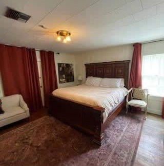 Downtown Apartment | Your Crew's Home Away From Home