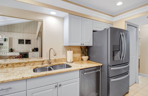 Palm River Estates House | Your endless summer at Sonrisa del Sol!