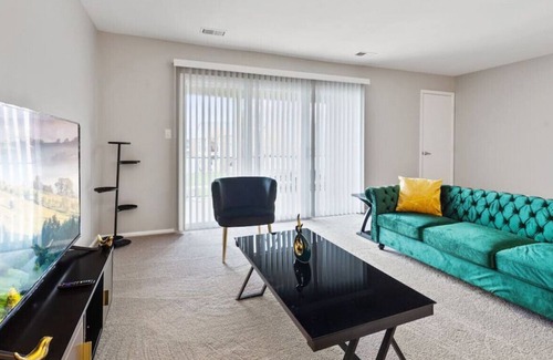 Carmel Apartment | Your Fall Get Away, DT Carmel