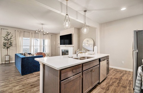 Church Street House | Your Family Vacation Destination W/2 Car Garage- Sleeps 7 Near Airport!