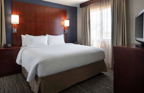 Tempe Hotel | Your Gateway to Arizona Adventures! Swimming Pool, Free Breakfast, Pets Allowed!