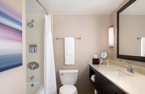 Milpitas Hotel | Your Gateway to Milpitas | Fitness Center, Pets are Allowed