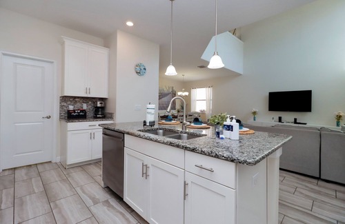 Sunridge Woods House | Your Gateway to Paradise: 2025 Florida Escapes!