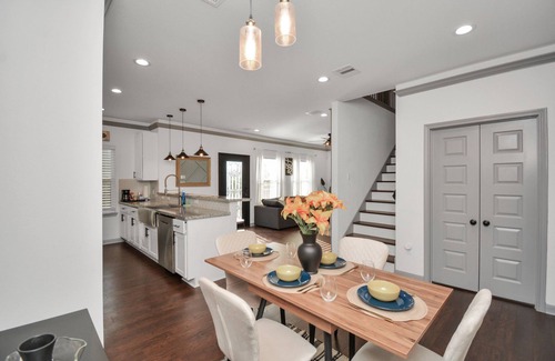 Greater East End House | Your Home, As You Imagine It |Downtown +NRG+ Med |