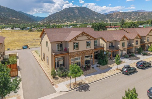 Poncha Springs Condo | Your Home Away From Home! -Lower Unit