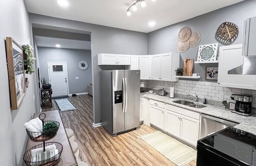 Murfreesboro House | Your home away from Home. 4 blocks from downtown, 2 miles from MTSU