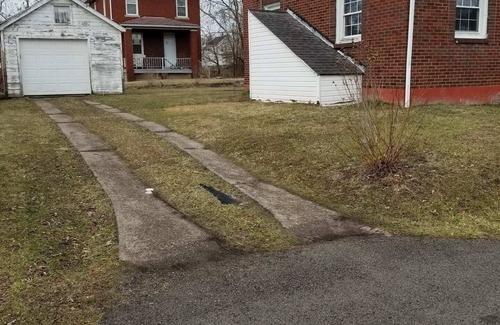 Aliquippa House | Your home away from home