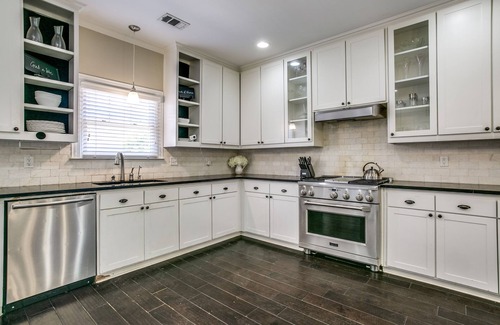 Historic Downtown Grapevine House | Your home away from home