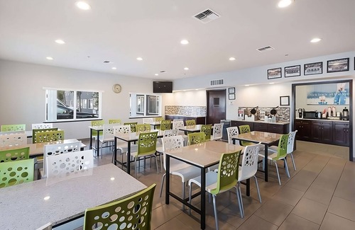 Tri-Cities House | Your Home Away From Home! 2 Family-friendly Units! Near Tri-Cities Airport!