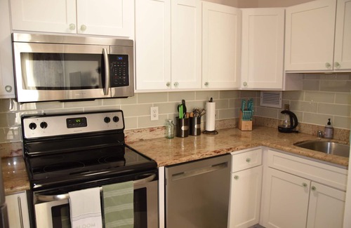 Diamond Head - Kapahulu - St. Louis Apartment | Your home away from home in Honolulu