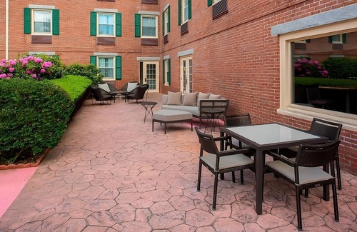 South Lowell Hotel | Your Home Away From Home! 2 Modern Units, Near Swanson Meadows Golf Course
